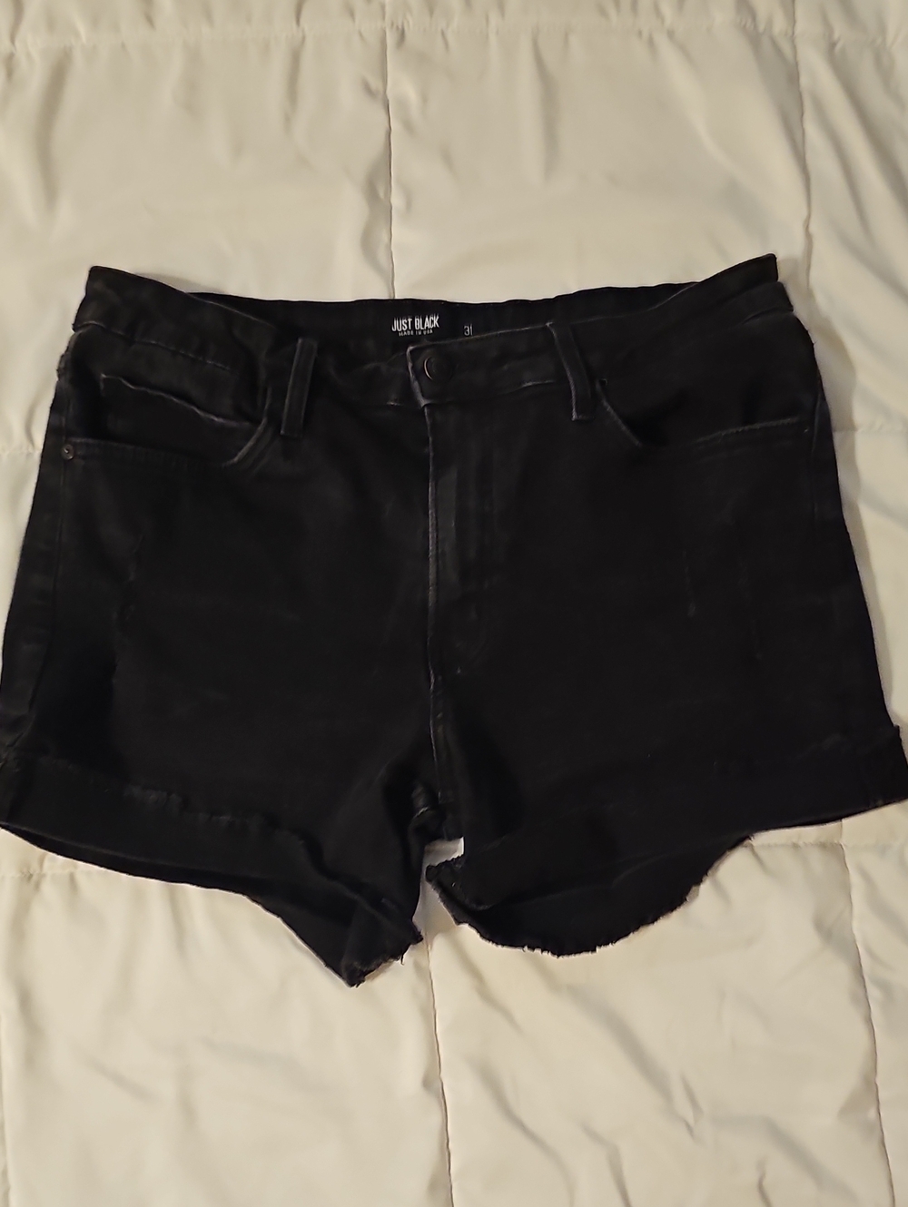 Just Black Black Denim Frayed Hem Jean Shorts Size 31